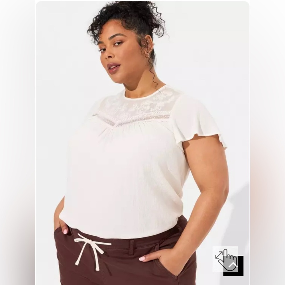 Torrid 2 Washable Crinkle Gauze Flutter
Sleeve Lace Mix Top cream color